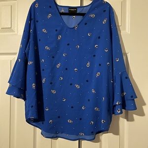 Flattering work top in bright cobalt blue